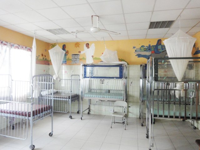 Monrovia: reapertura del Servicio de Pediatria