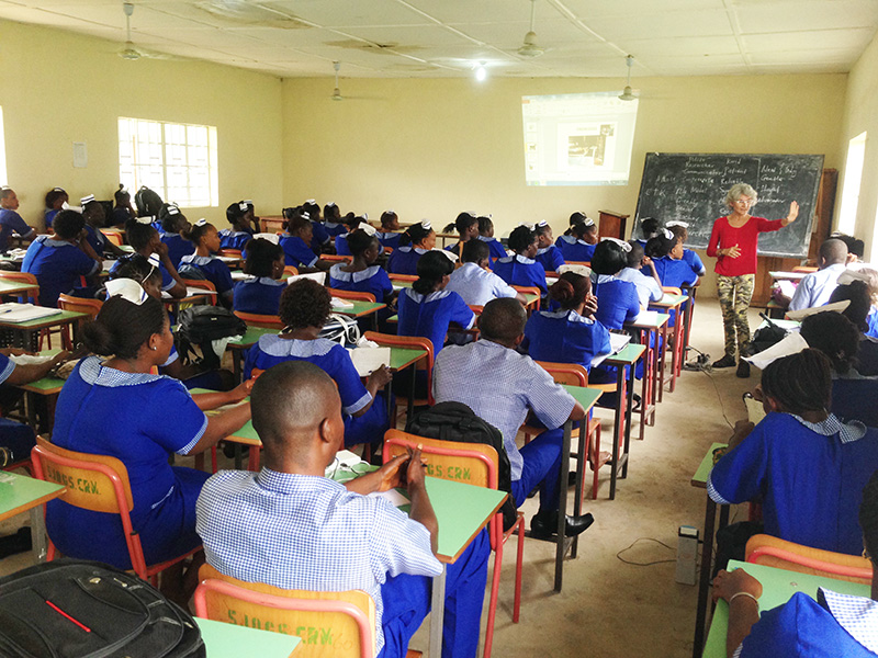 Clase en la Escuela de Enfermería