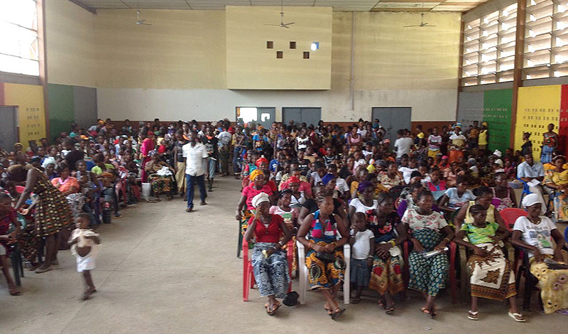 30 de Noviembre 2016, el acto se celebró en el centro de Lunsar.