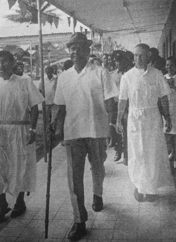 - Primera visita del Presidente Siaka Stevens al Hospital.