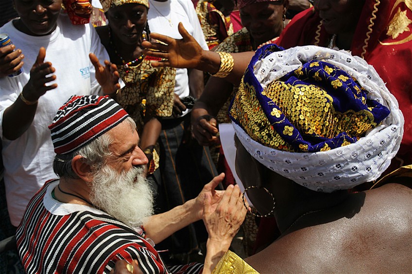Ceremonia de entronización por vía tradicional