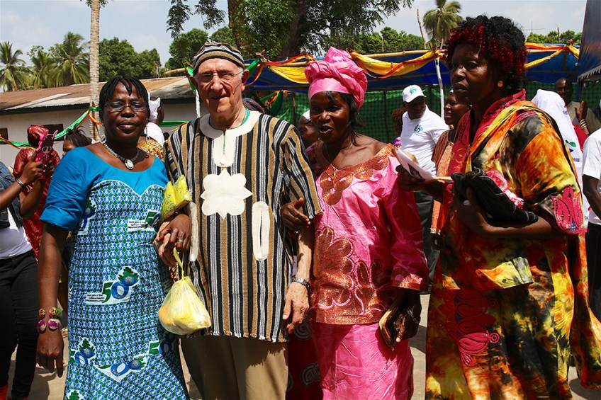 Ceremonia de entronización por vía tradicional