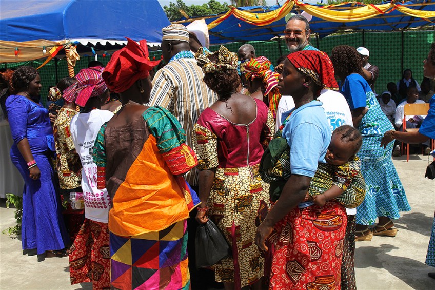 Ceremonia de entronización por vía tradicional