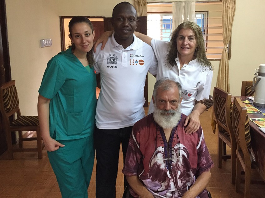 Graduación de Sulaiman P. Kamara.