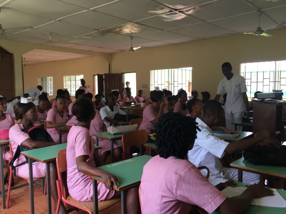 Charla formativa a profesionales