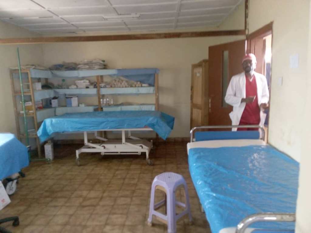 Preparativos en el Sanit John Catholic Hospital de Mabesseneh ante la posible escalada de la pandemia por Covid-19