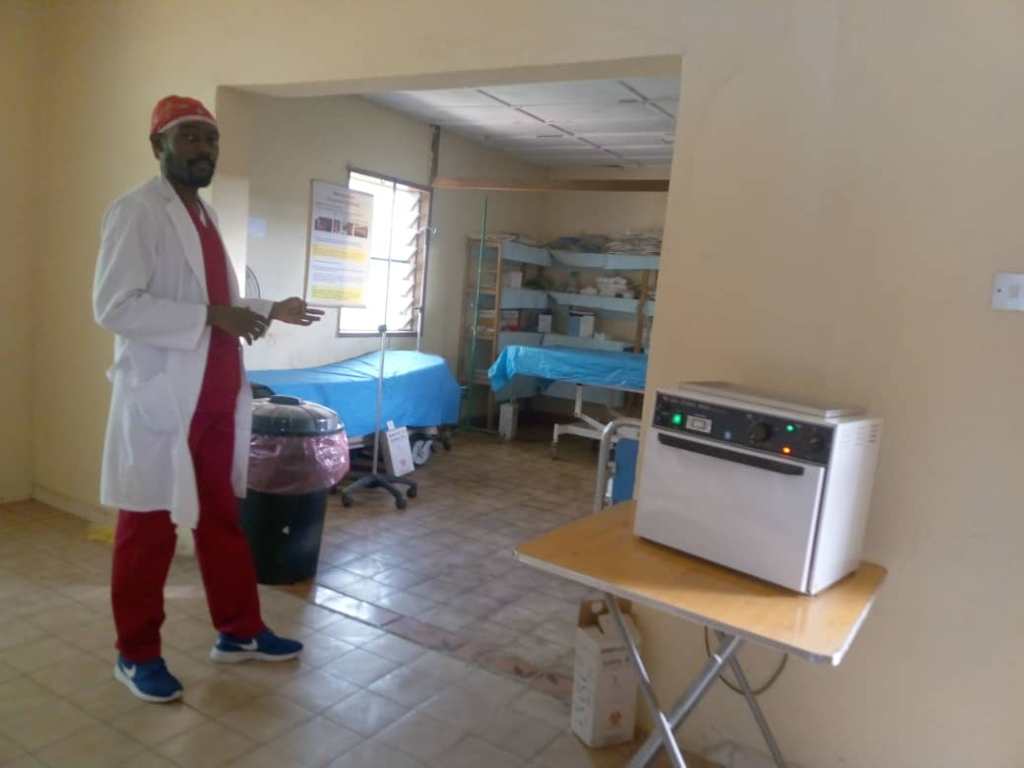 Preparativos en el Sanit John Catholic Hospital de Mabesseneh ante la posible escalada de la pandemia por Covid-19