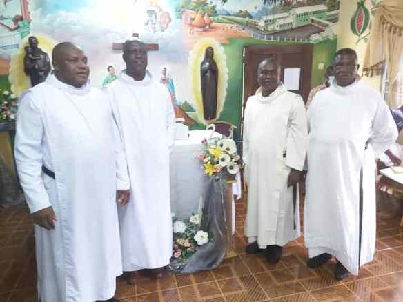 Otros momentos del acto de celebración