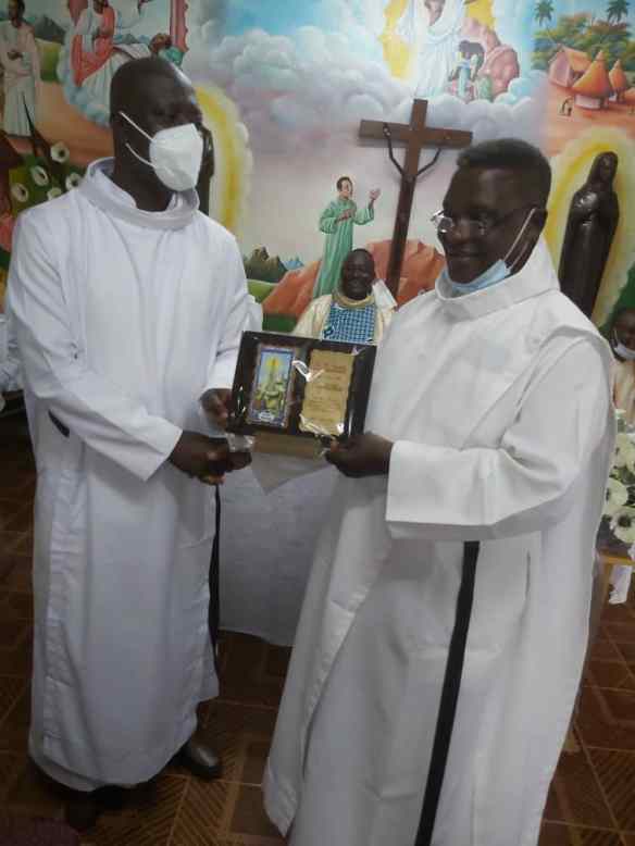 Otros momentos del acto de celebración