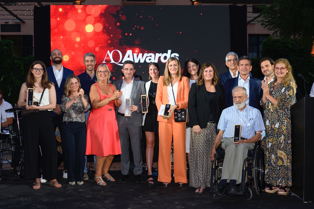 El programa Apadrina premiado en los AQAwards