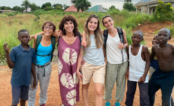 Grupo octubre 2024: Imma Carreras, Sandra Figueras, Estela Rodríguez, Ariadna Montero