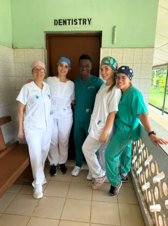 Grupo octubre-noviembre 2024: Lídia Escabias, Judit Jordà, Estela Rodríguez, Mariel König